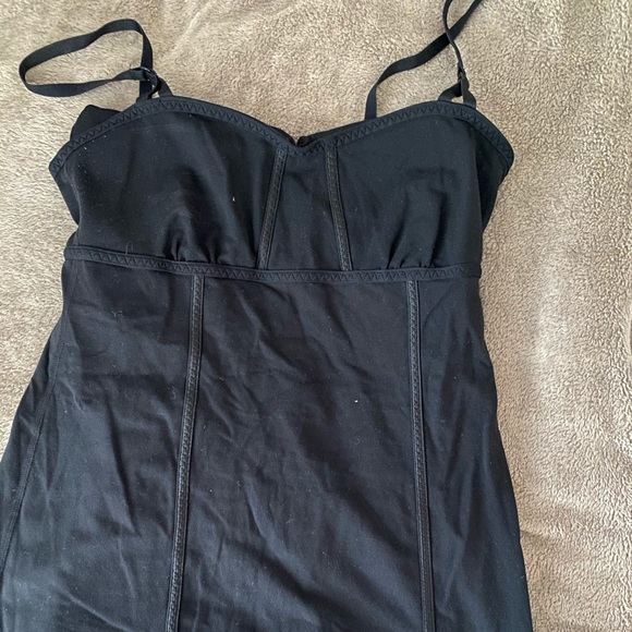 Lululemon tank top - medium size - Picture 2 of 2